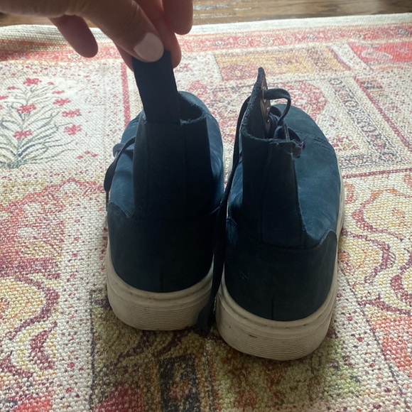 Dr martins blue suede white bottom boots size US6 - Picture 4 of 8